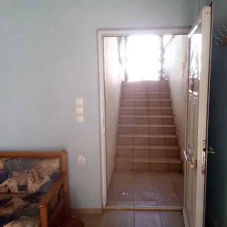 αpartment At The Entrance Of The Dimitropoulos Aigio